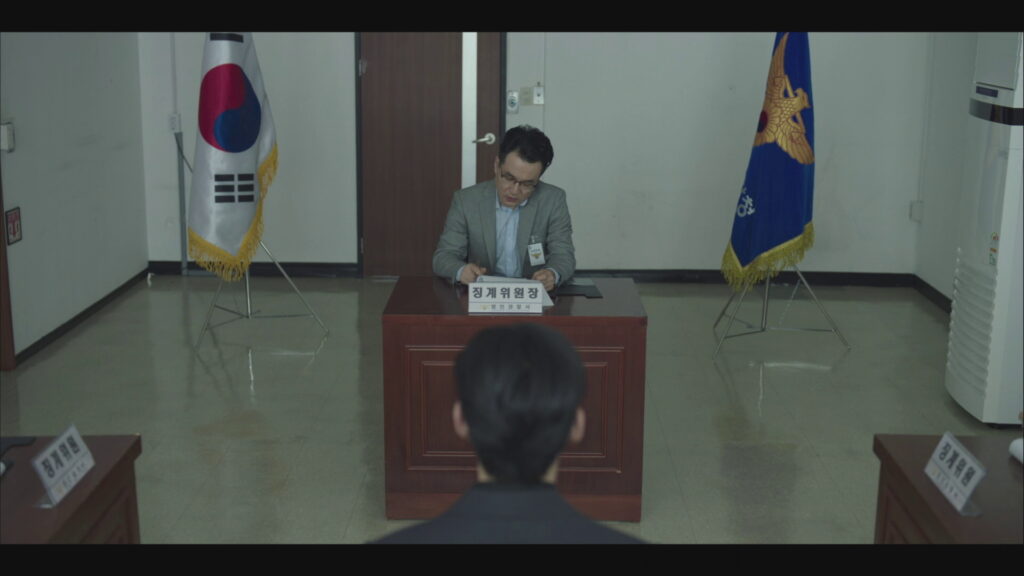 말 어렵게 하지마시구요, <br />
수사에 혼선준 점 인정합니까? 