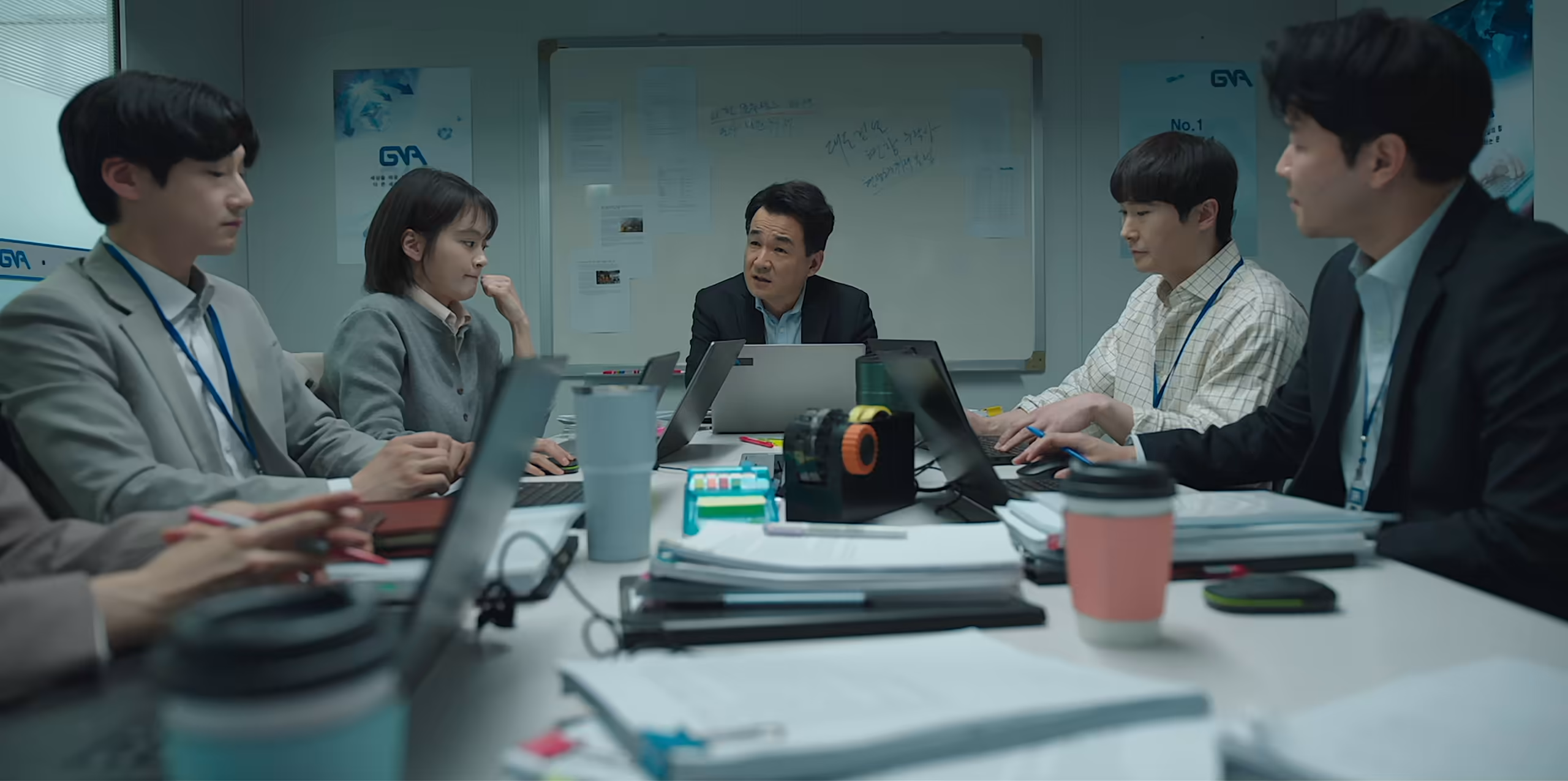 도파민 팡팡 터지는 뭐, 그런거 있잖아! 
그런걸 가져오라고!!!